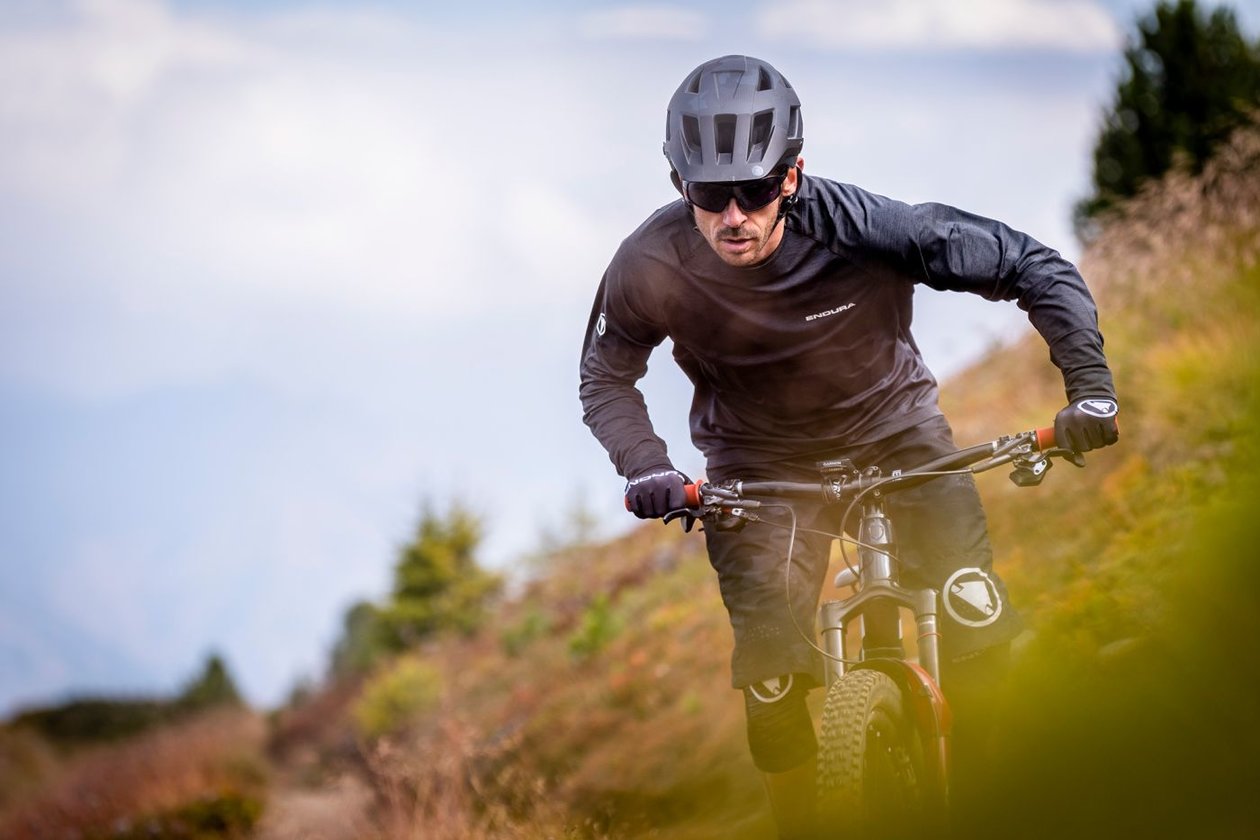 Endura Hummvee Plus MIPS Helm