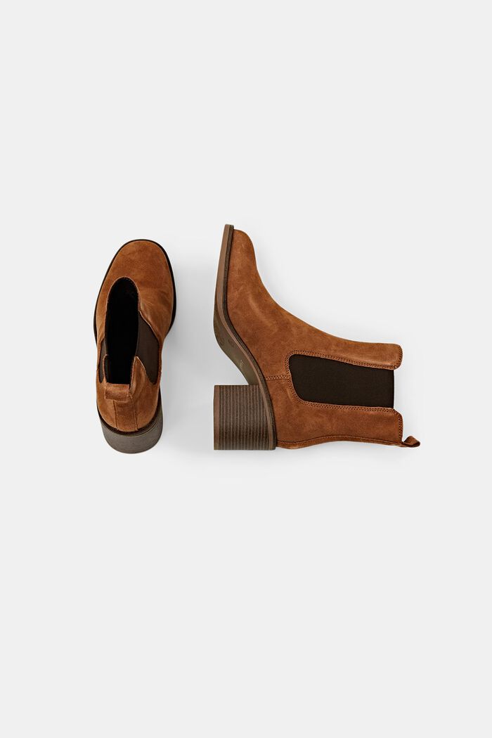 Rauleder-Boots mit Blockabsatz