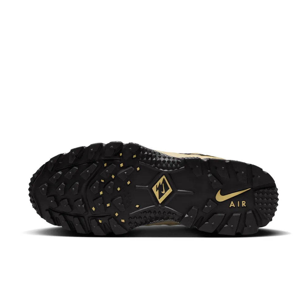Nike Air Humara FB9982-200 / braun
