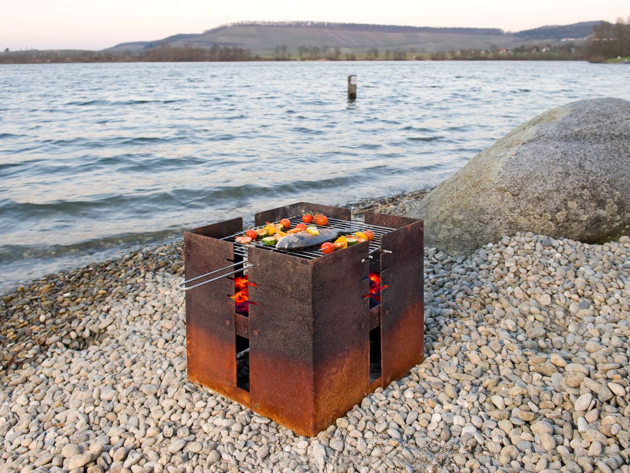 Keilbach Designprodukte Keilbach Feuerstelle, 45 x 45 x 45 cm, Stahl