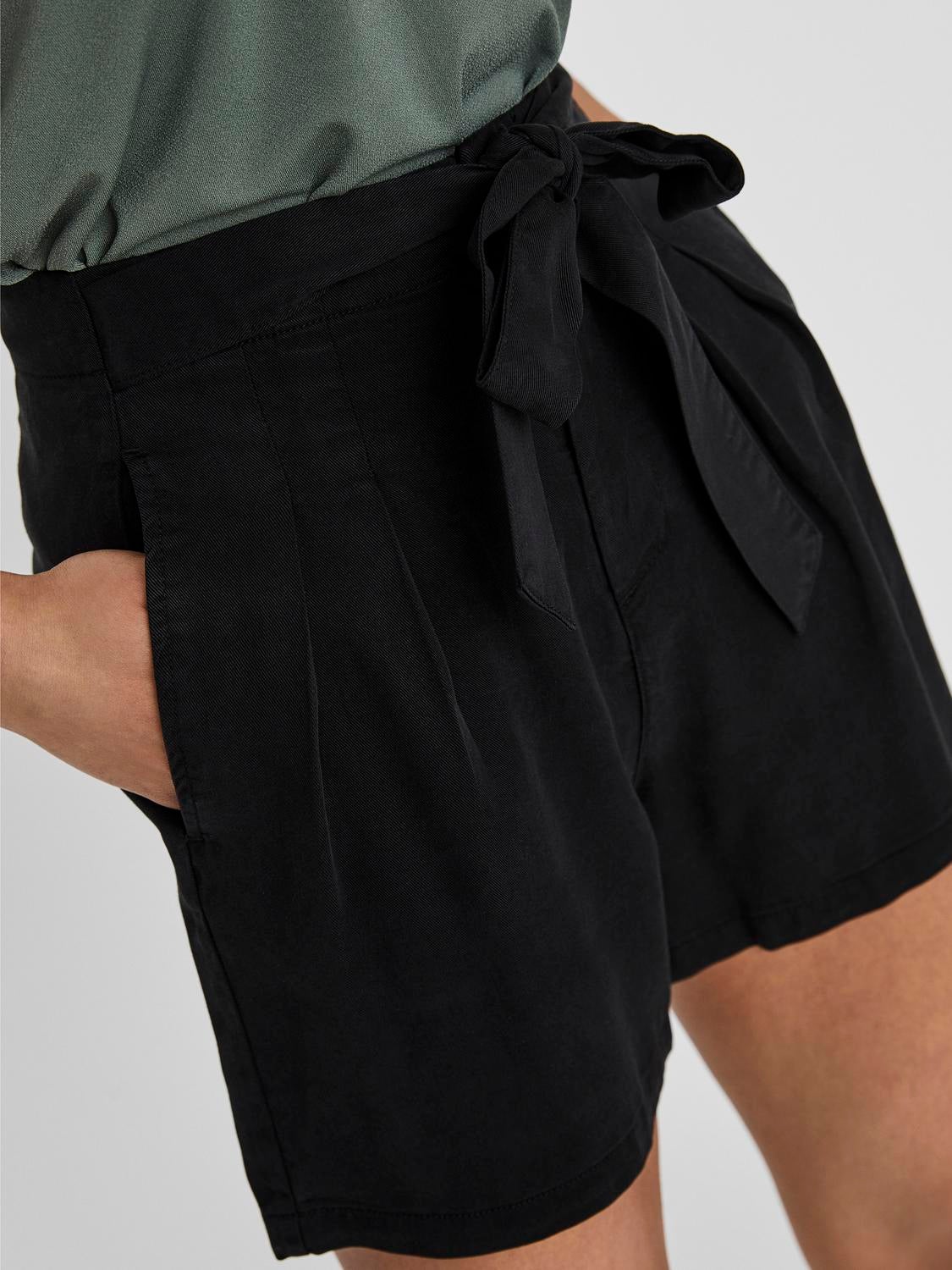 VMMIA Shorts