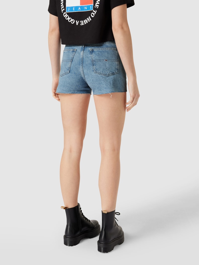 Jeansshorts mit Label-Patch in jeans
