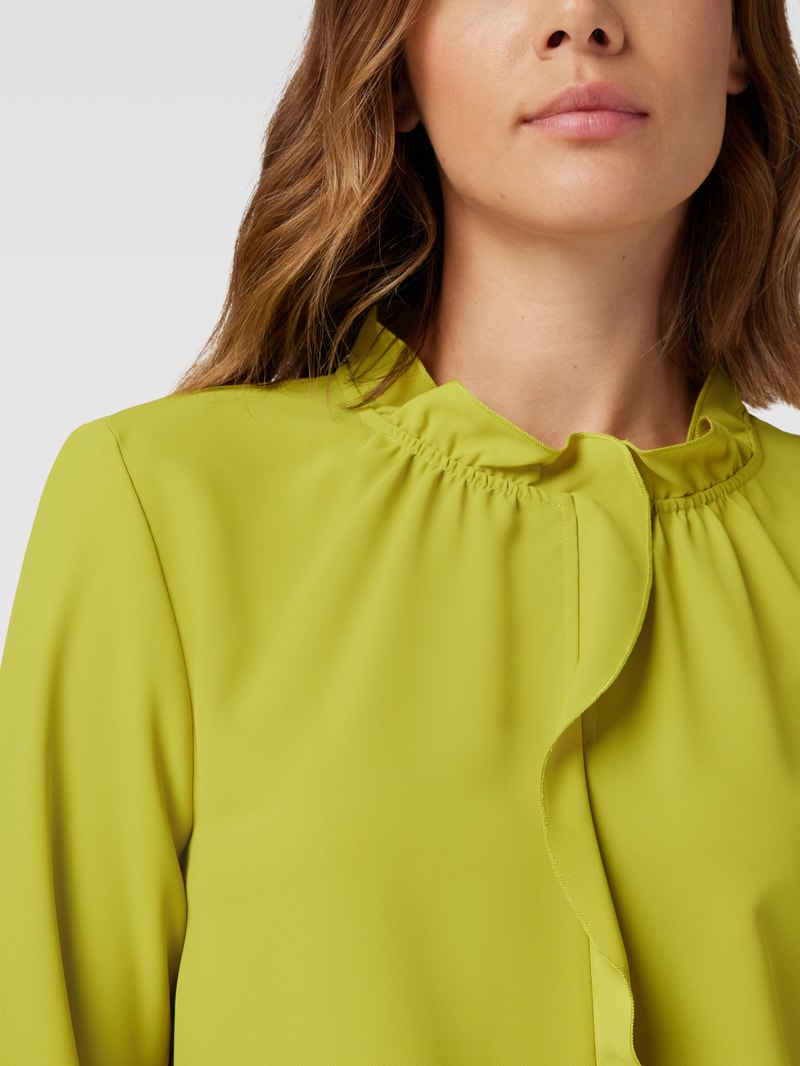 Bluse mit Volants in apfelgrün
