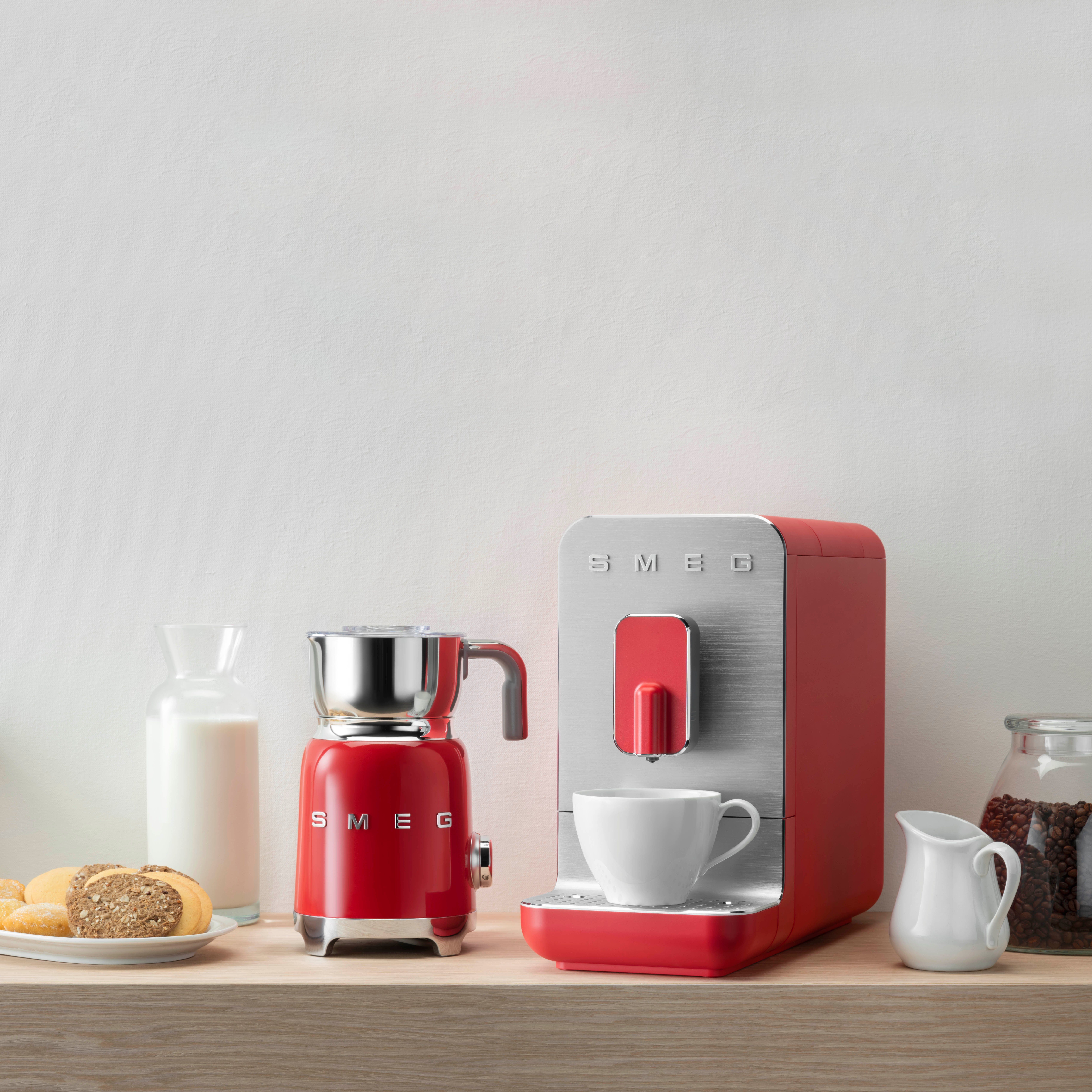 Smeg Kaffeevollautomat BCC01RDMEU, Herausnehmbare Brüheinheit