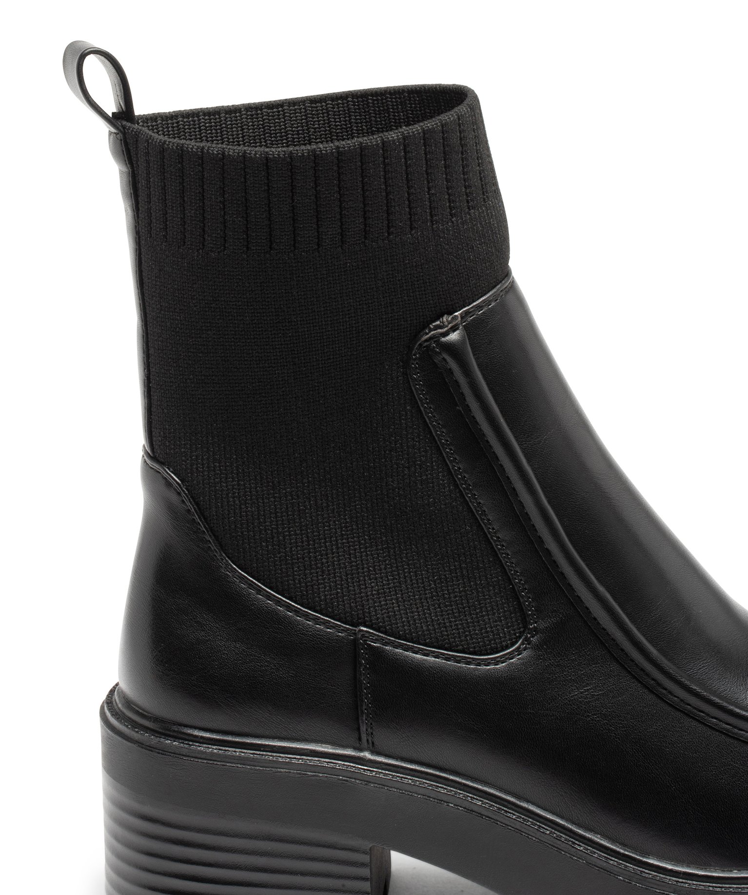 Boots femme unies à talon carré et col chaussette noir | GEMO