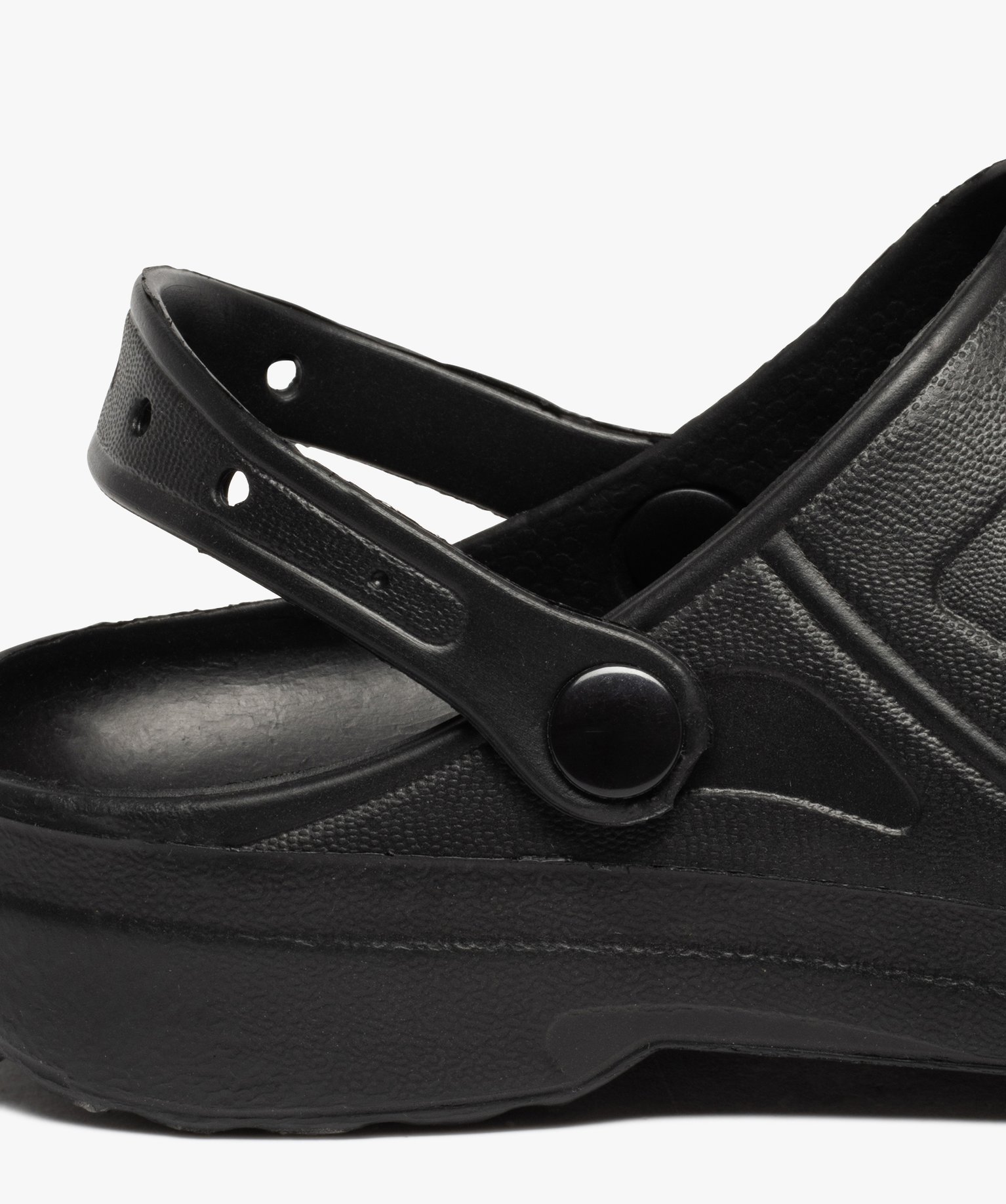 Sabots souples homme dessus uni perforé noir | GEMO