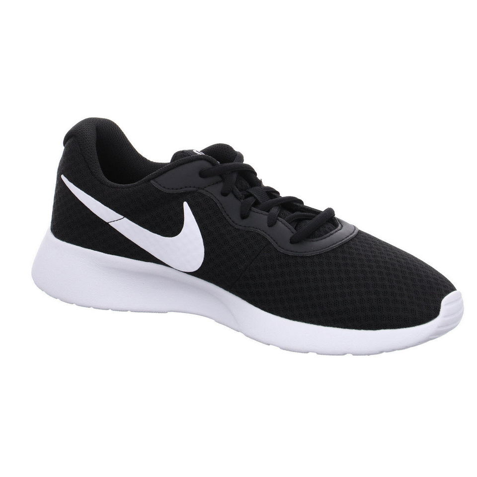 Nike Tanjun Sneaker
