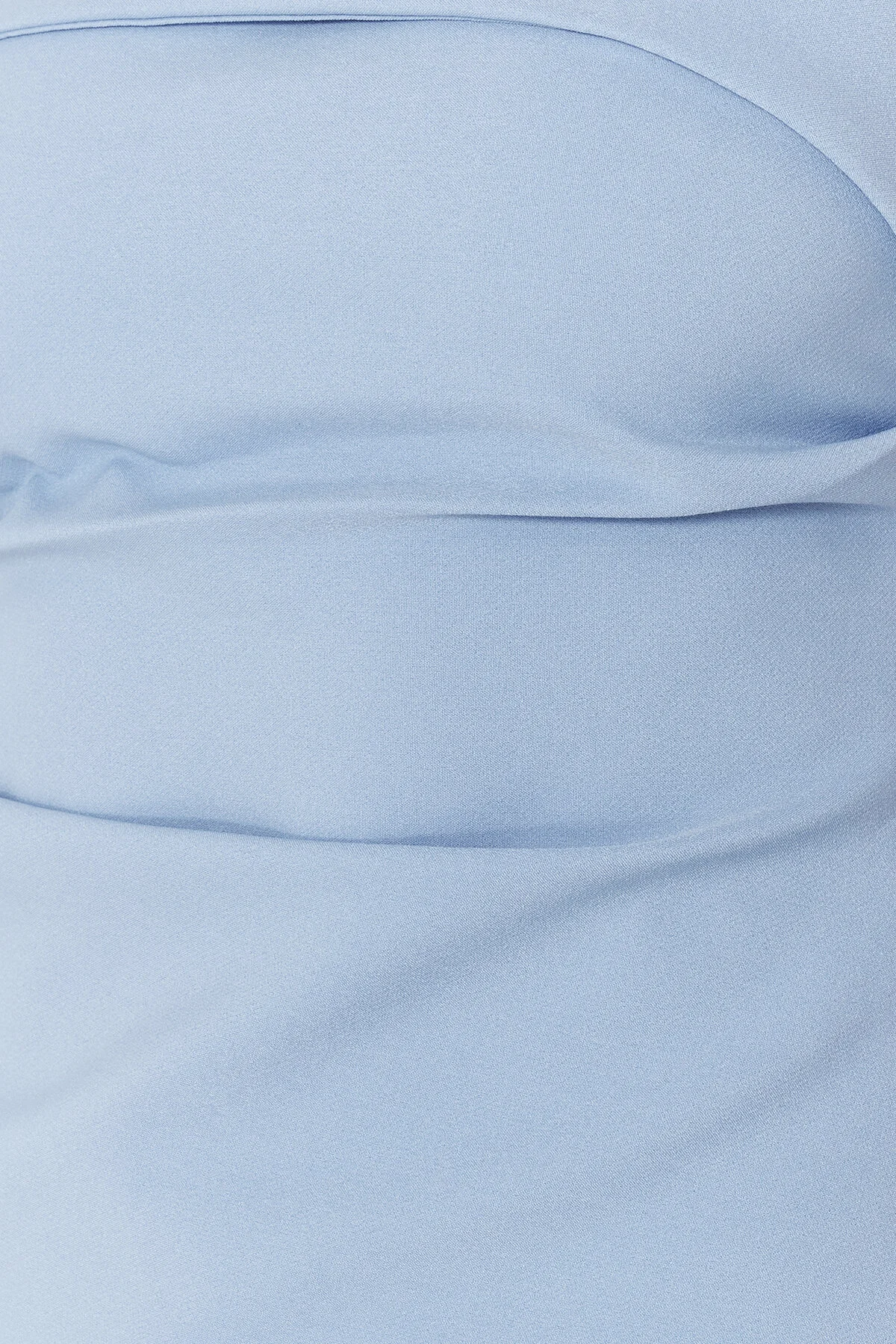 Trendyol Collection  Hellblaue trägerlose taillierte Webbluse TWOSS24BZ00348