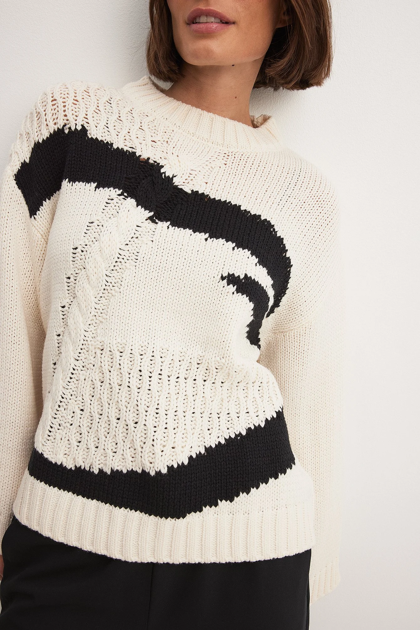 Obersized-Pullover mit Zopfmuster