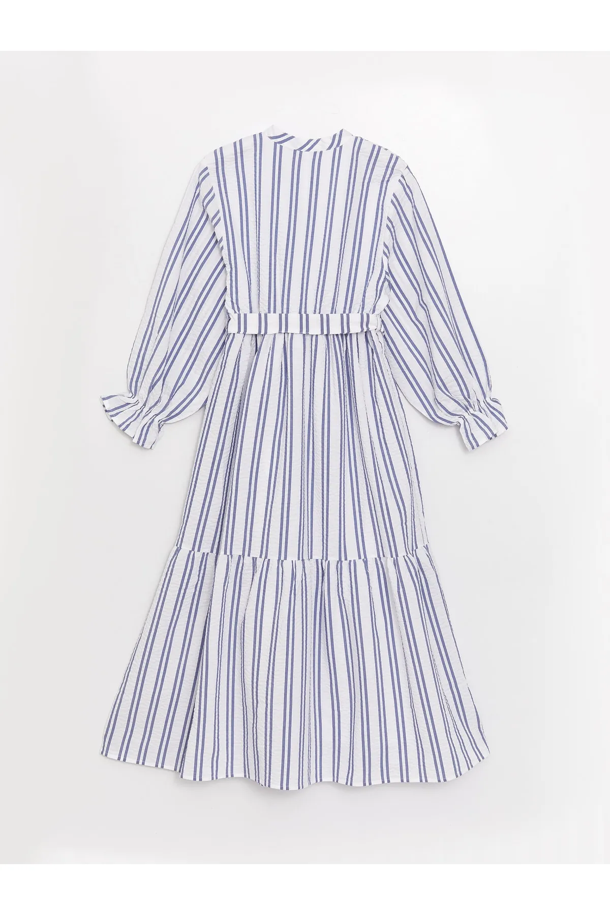 LC Waikiki  Prächtiges, langärmeliges Seersucker-Damenkleid mit Kragen und Streifen
