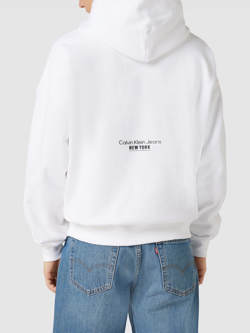 Hoodie mit Motiv-Stitching in weiß