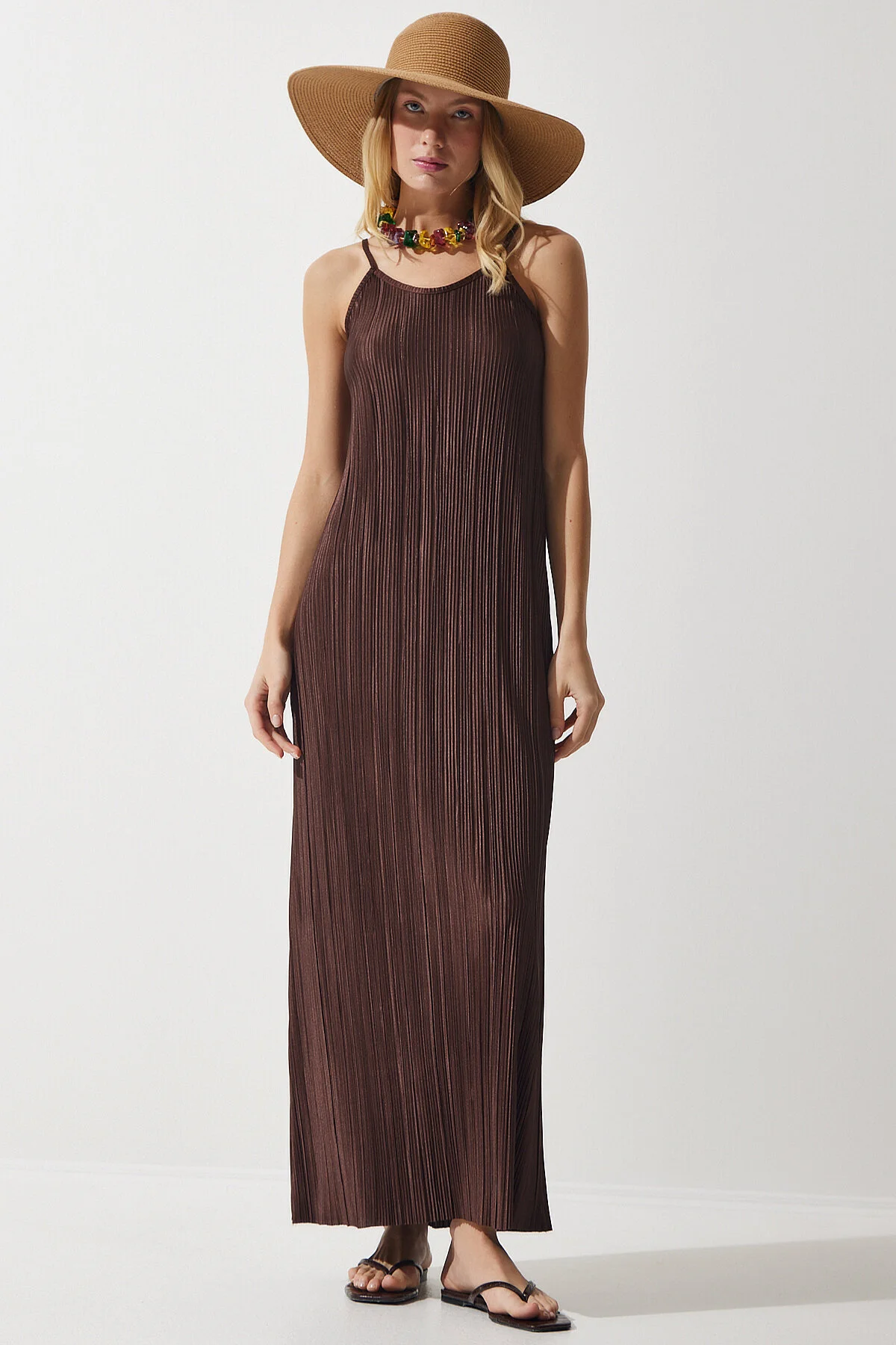 Happiness İstanbul  Damen Sommer Plisseekleid mit Trägern in Pflaume DZ00116