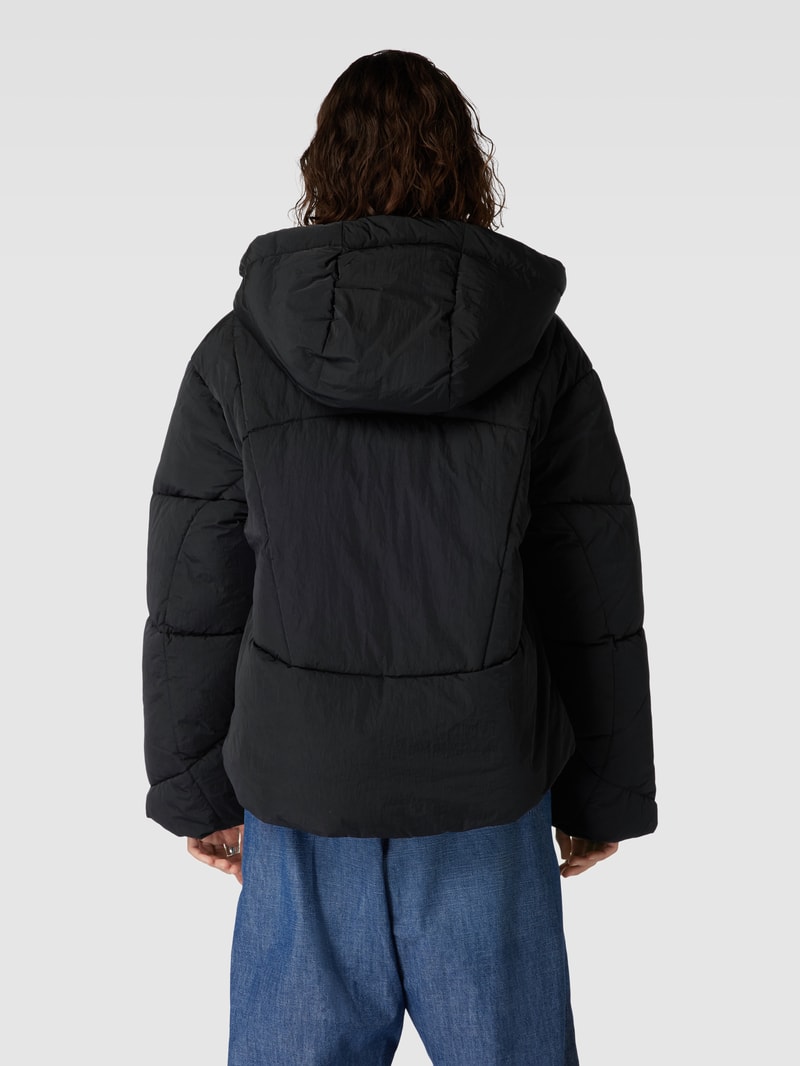 Steppjacke mit Label-Details in black