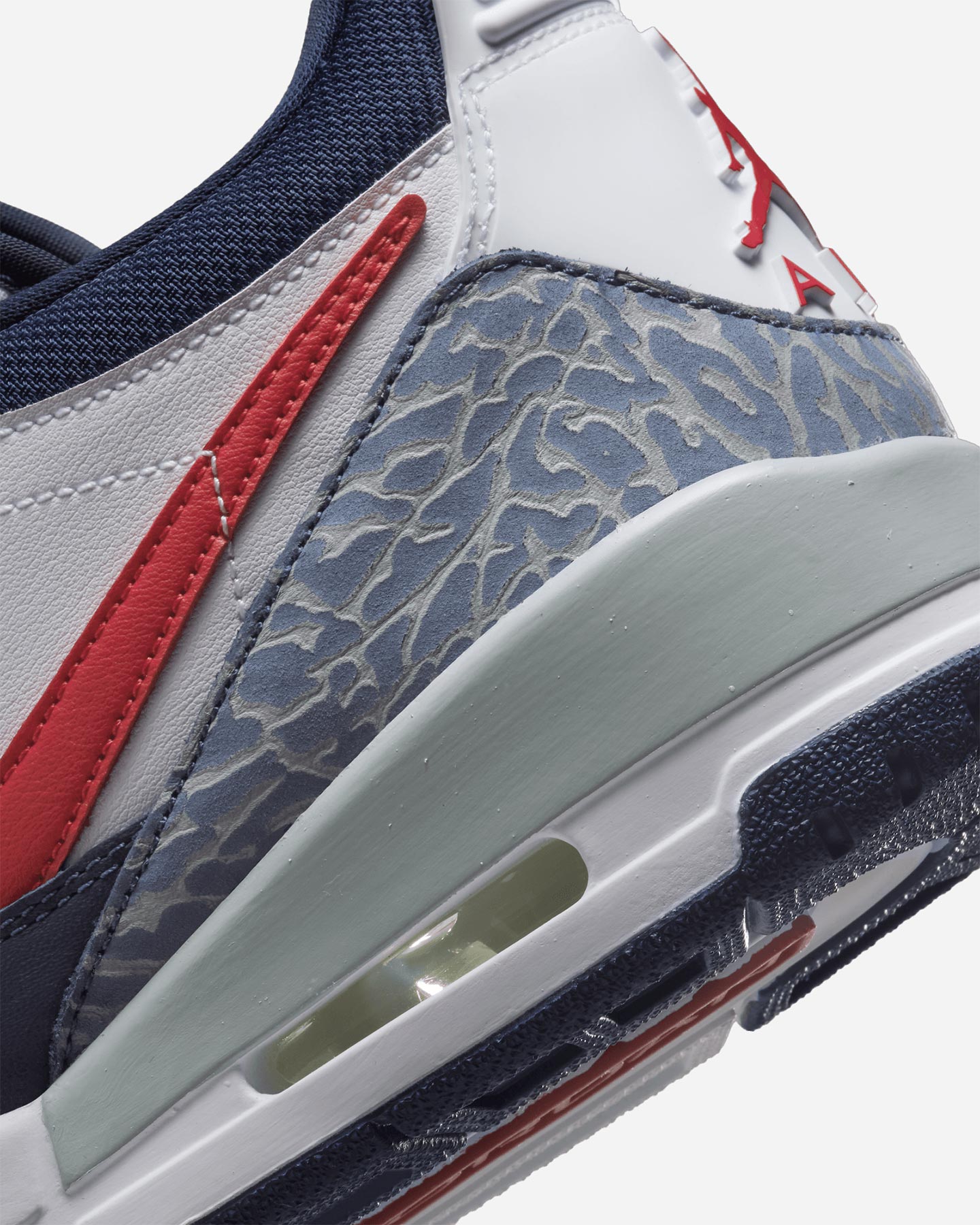 Pantofi sport Nike Air Jordan Legacy 312 Low M CD7069-164