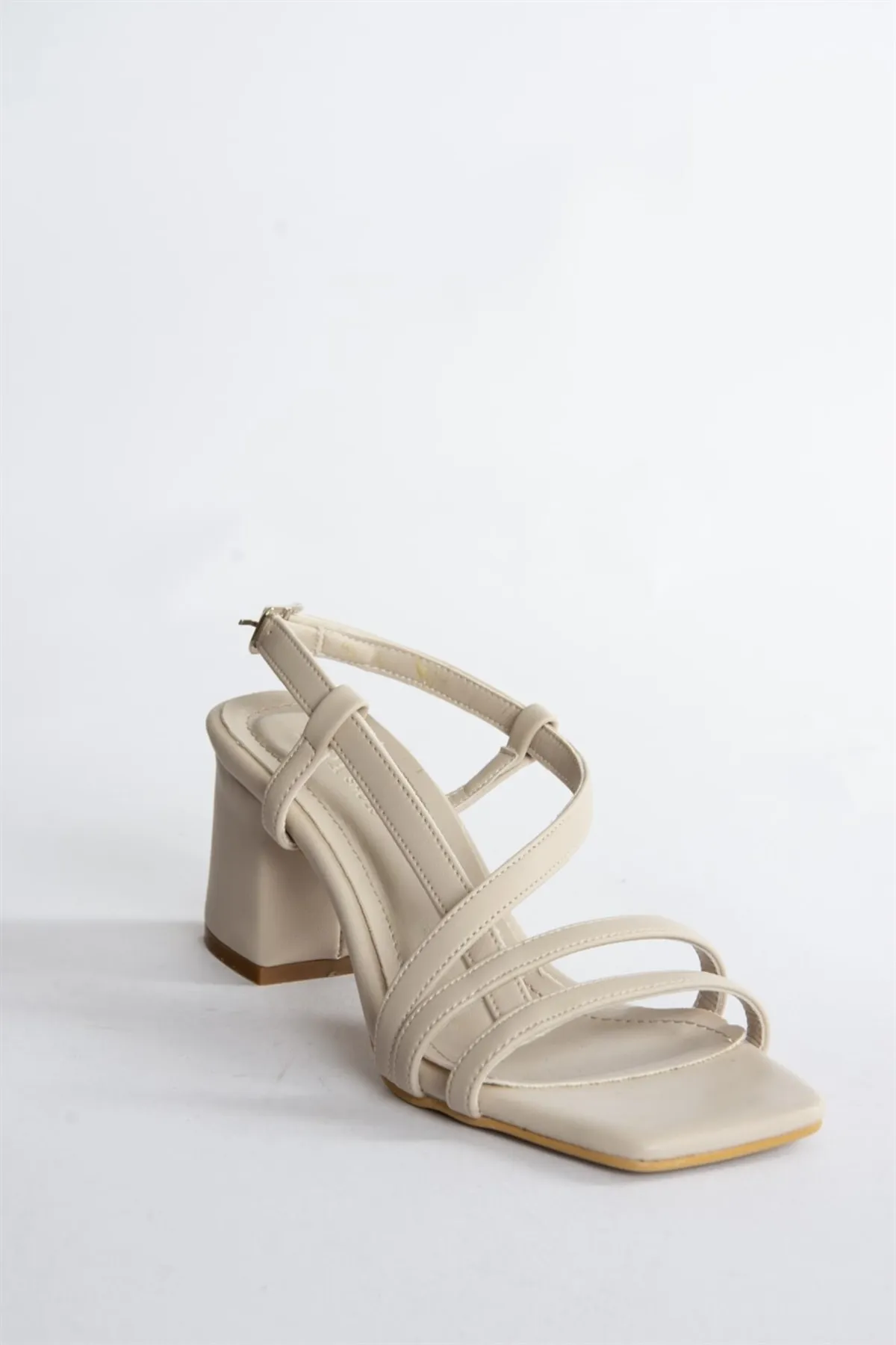Fox Shoes  Beige Damenschuhe mit dickem Absatz H922741009