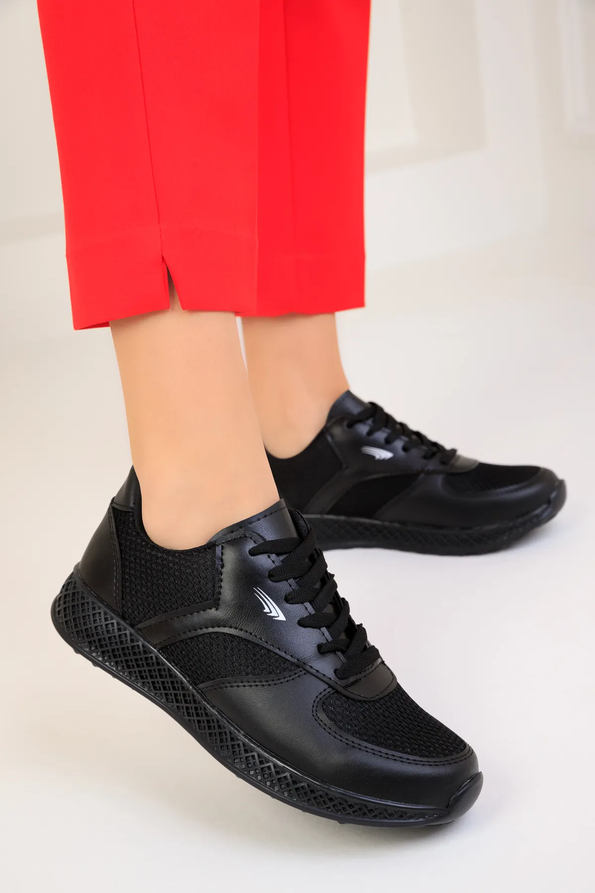 SOHO  Schwarz-Schwarze Damen Sneakers 17166