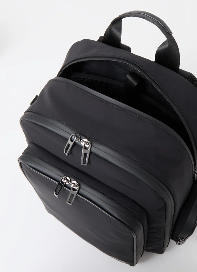 Batoh Emporio Armani Travel Essential s přihrádkou na 12palcový notebook