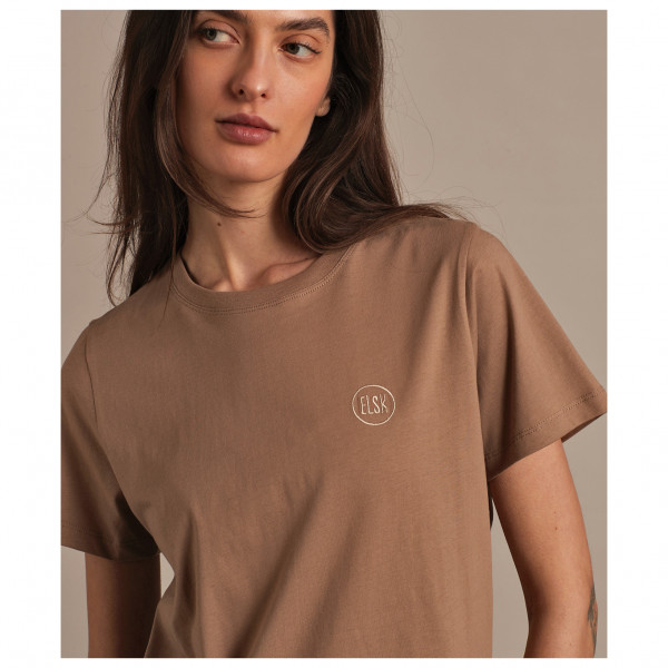 ELSK - Women's Round Logo Emb Essential Tee - T-Shirt