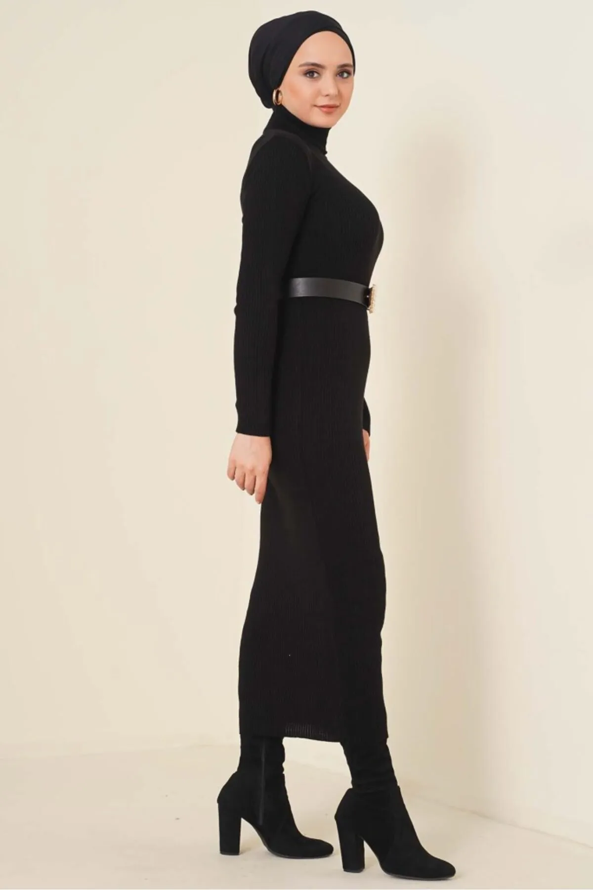 benguen  23100 Geripptes langes Strickkleid Schwarz
