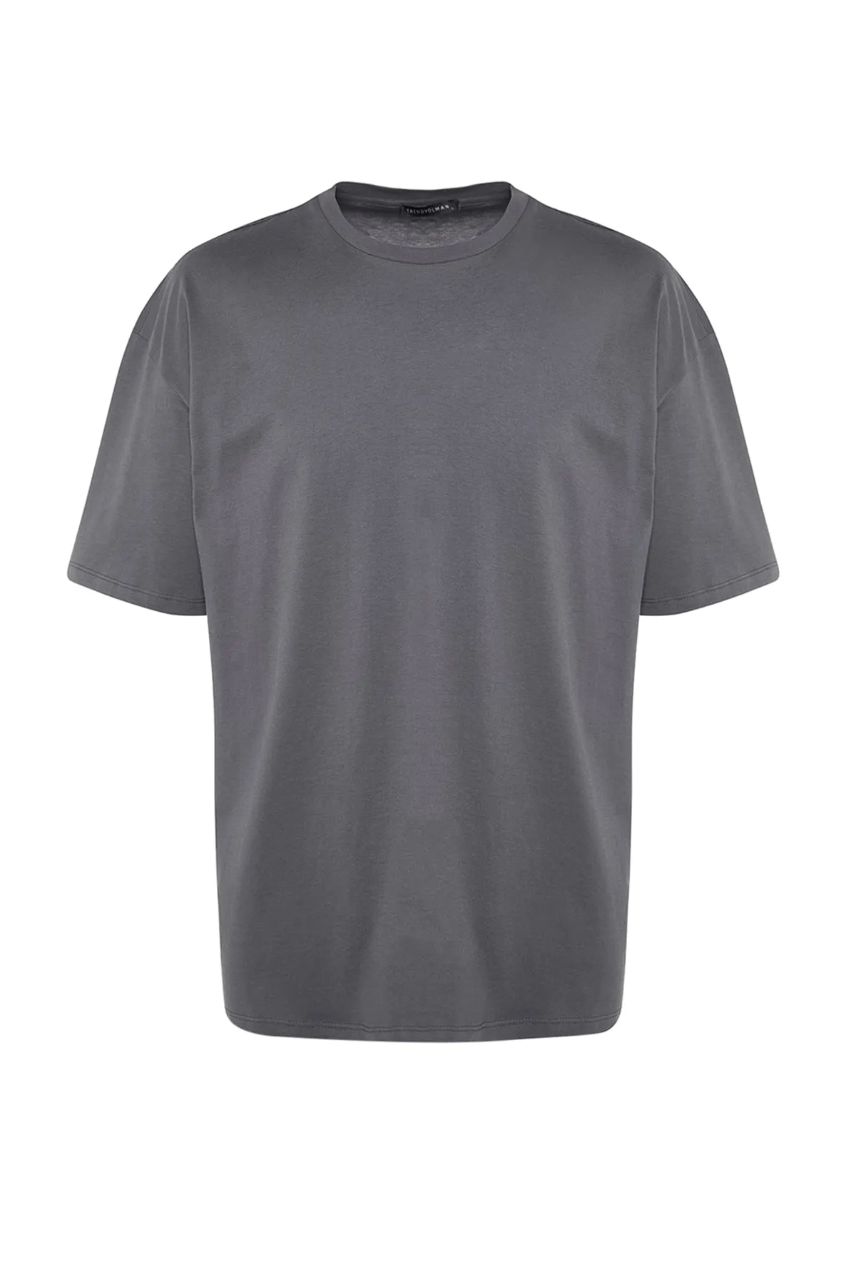 Trendyol Collection  Anthrazitfarbenes, übergroßes/weit geschnittenes Kurzarm-T-Shirt mit Rundhalsausschnitt TMNSS23TS00159