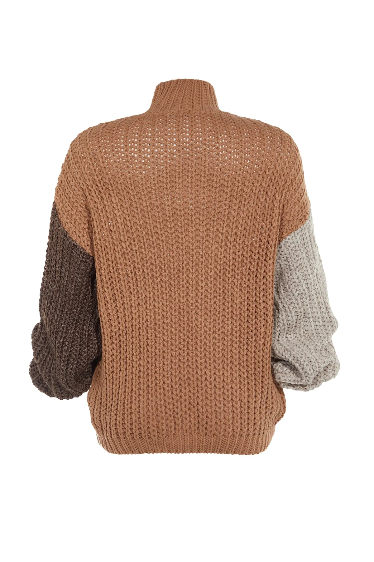 Trendyol Collection  Kamelfarbener, weich strukturierter Strickpullover mit Farbblockdesign und weiter Passform TWOAW21KZ0271