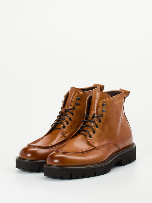 Boots-47012890547 Konstantin Starke