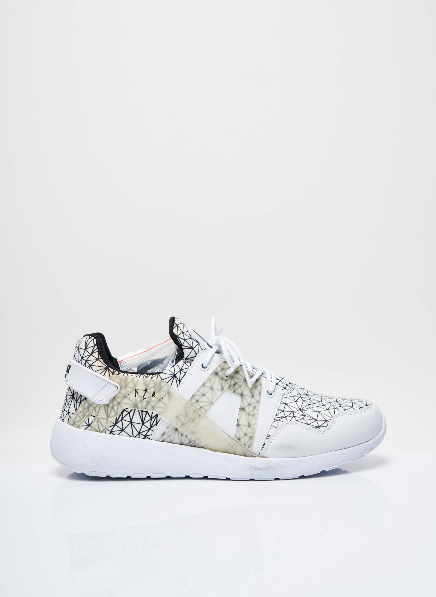 Asfvlt Baskets Femme couleur blanc