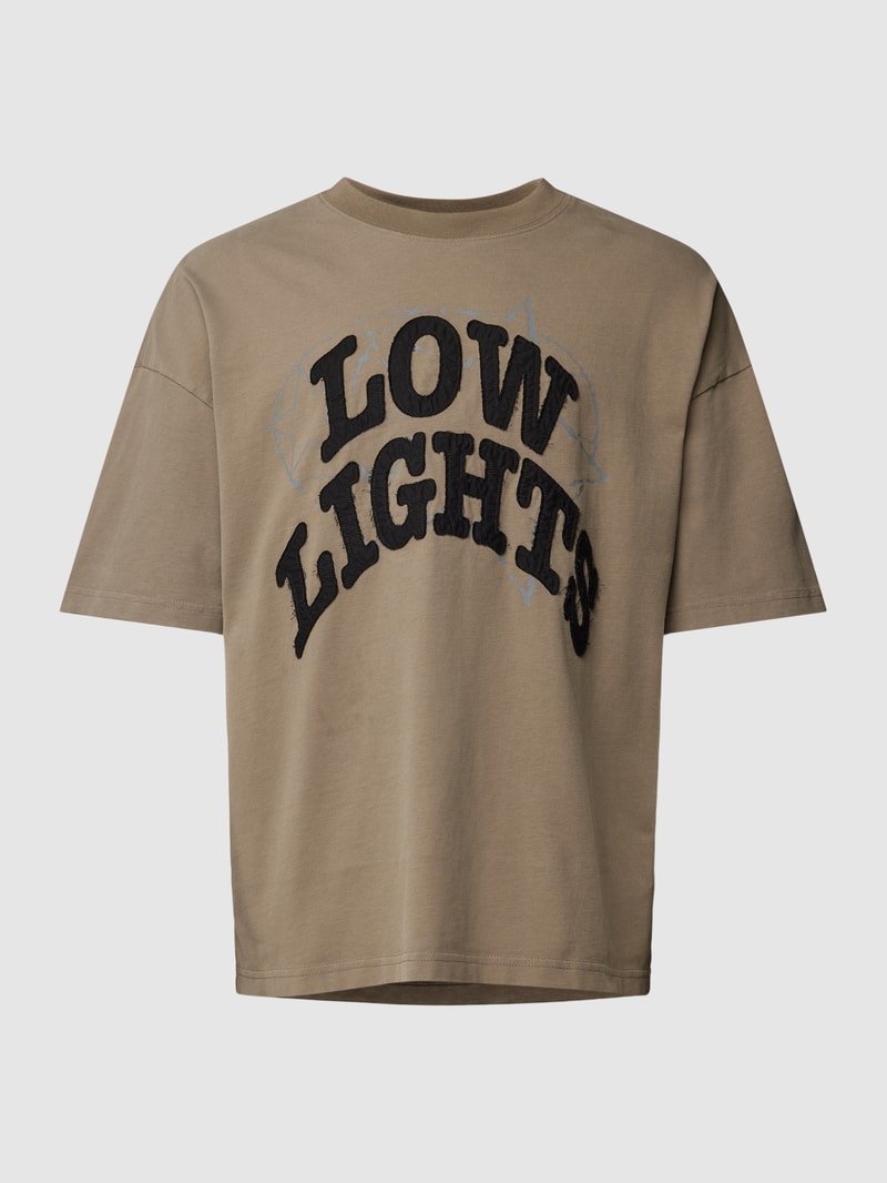 T-Shirt mit Label-Stitching und überschnittenen Schultern in anthrazit