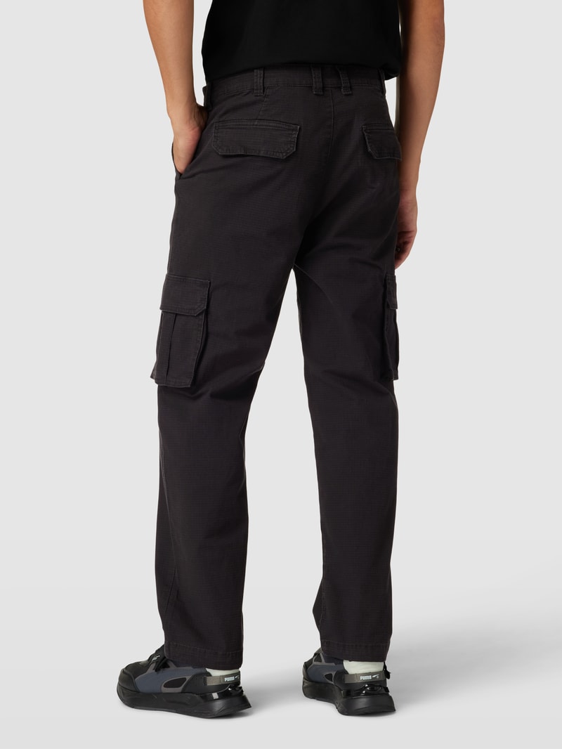 Cargohose mit Label-Detail in schwarz