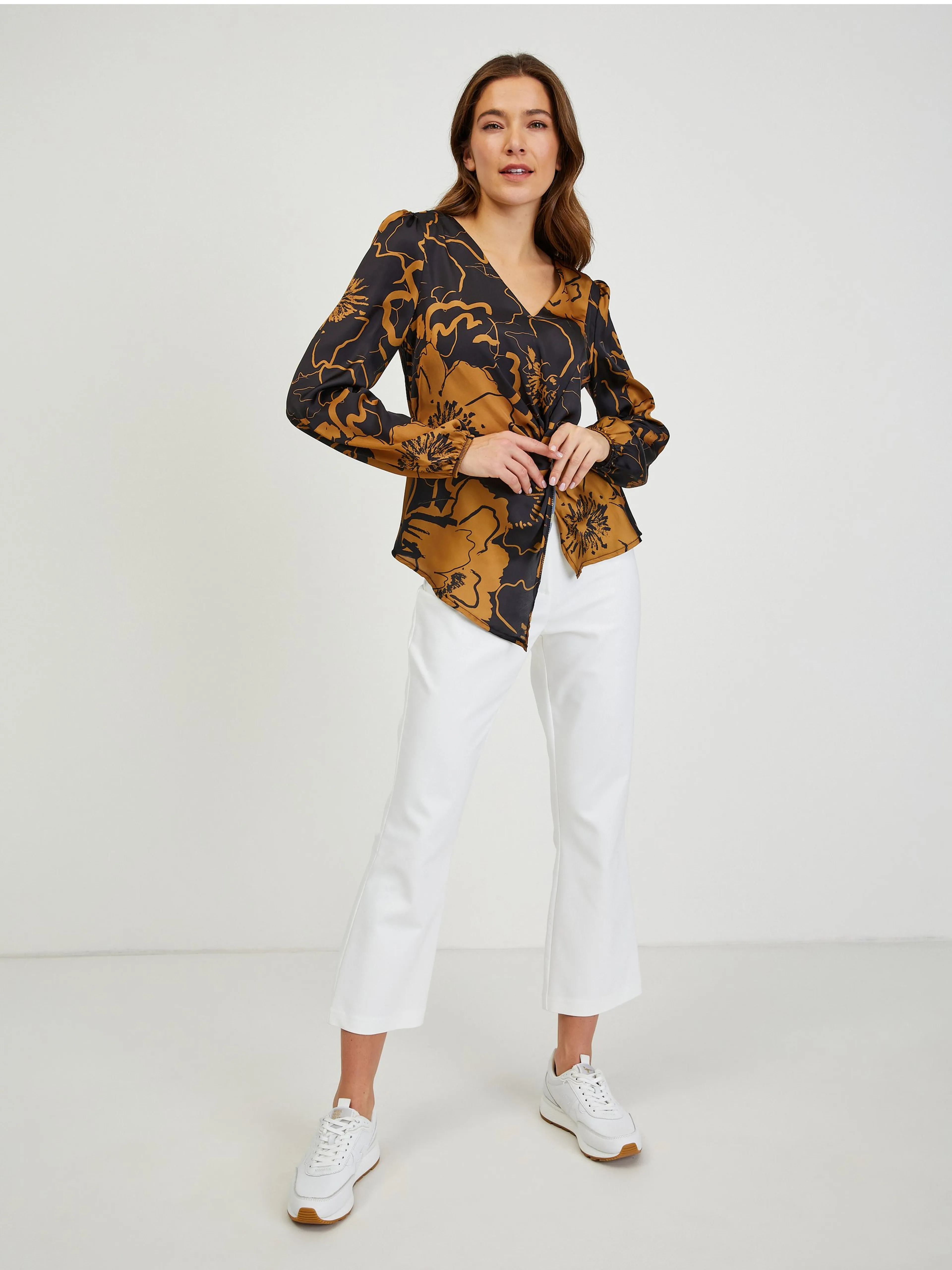 Braun-schwarze Damen-Satinbluse mit Blumenmuster ORSAY