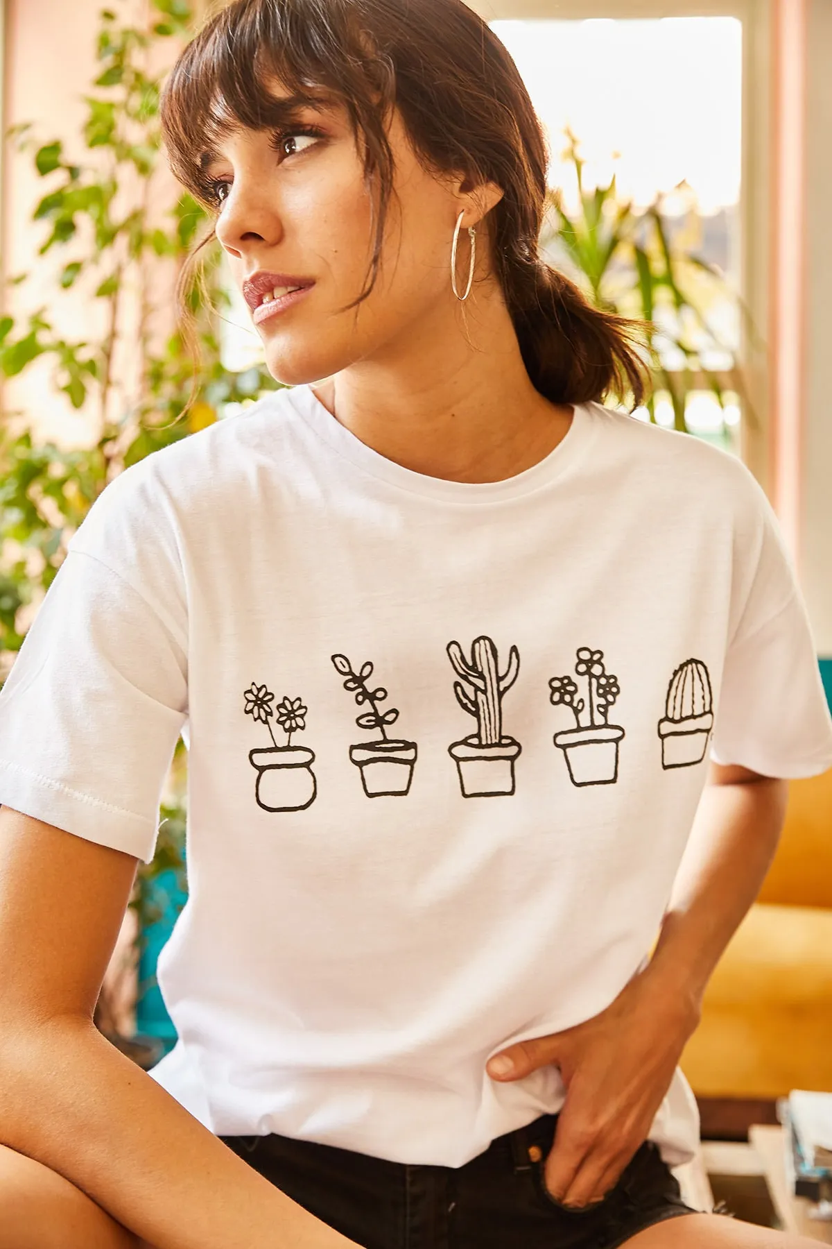 Olalook  Weißes Damen-T-Shirt mit Kaktus-Print TSH-19000349