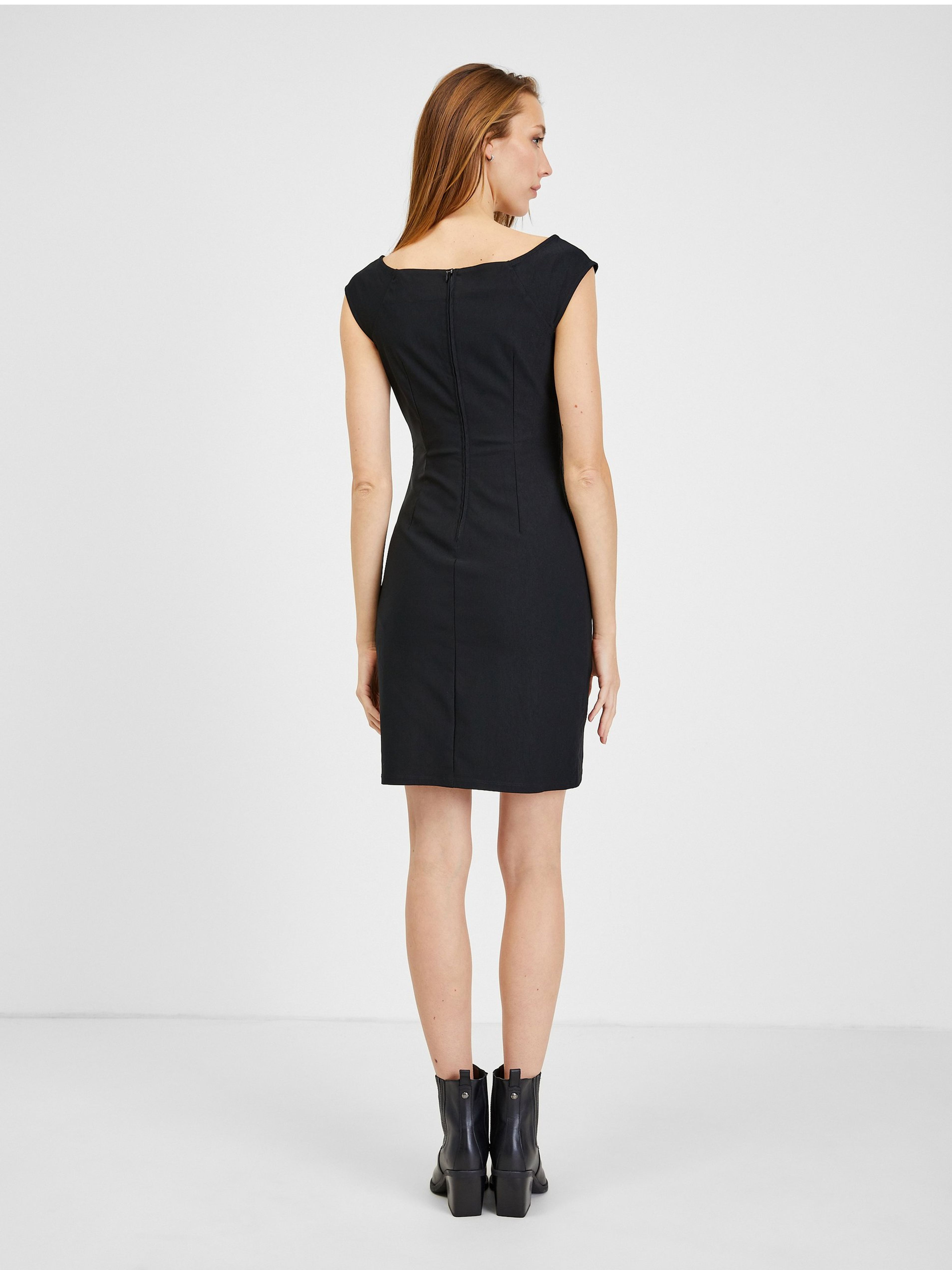 Schwarzes Damenkleid ORSAY