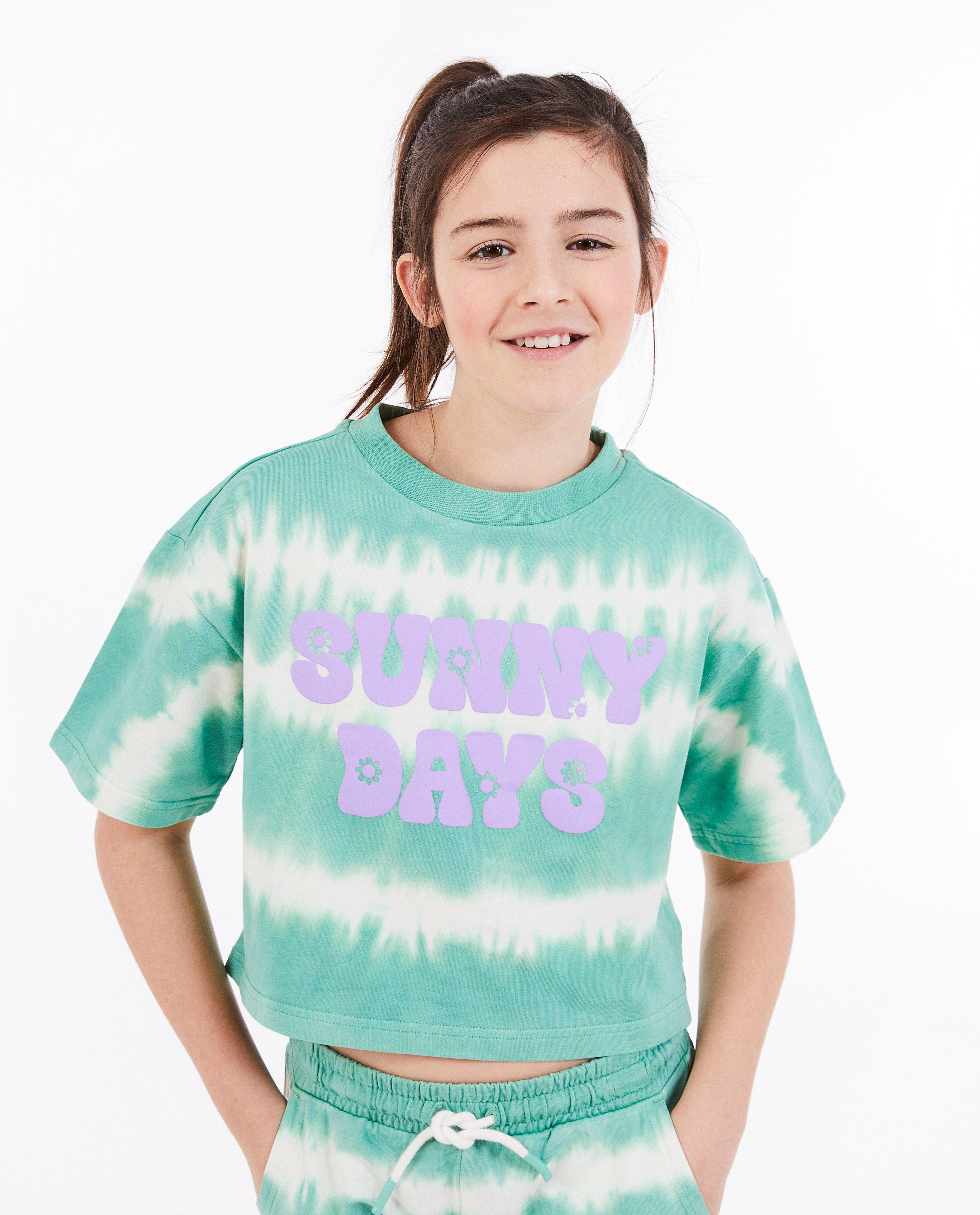 Majica s motivom ribe i čipsa u kaki boji s tie-dye uzorkom