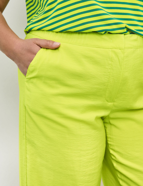 Weite Hose mit feinem Schimmer Carlotta