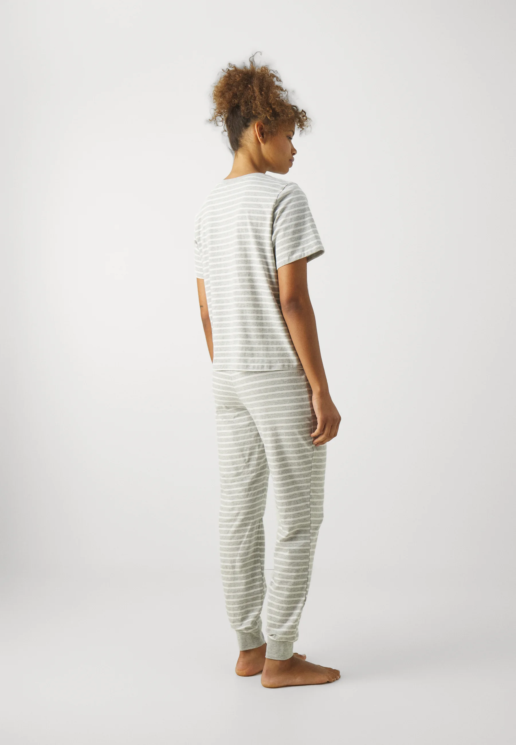 Pijamas de Anna Field