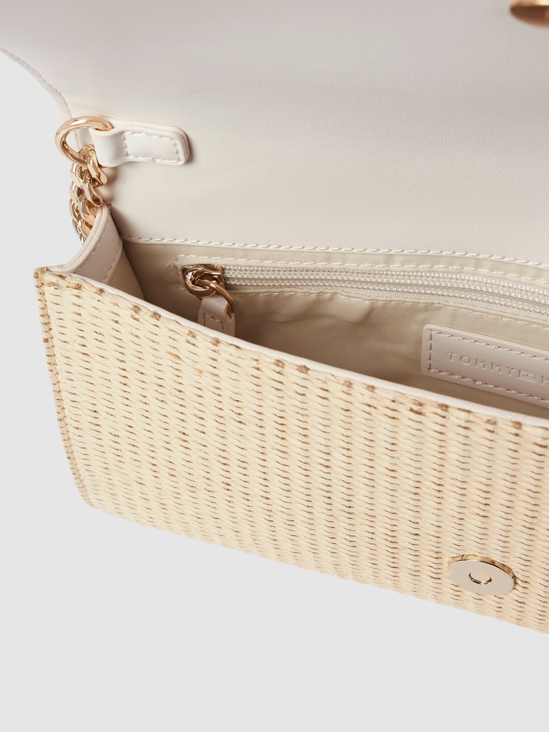 Clutch mit Label-Applikation Modell 'SUMMER' in sand