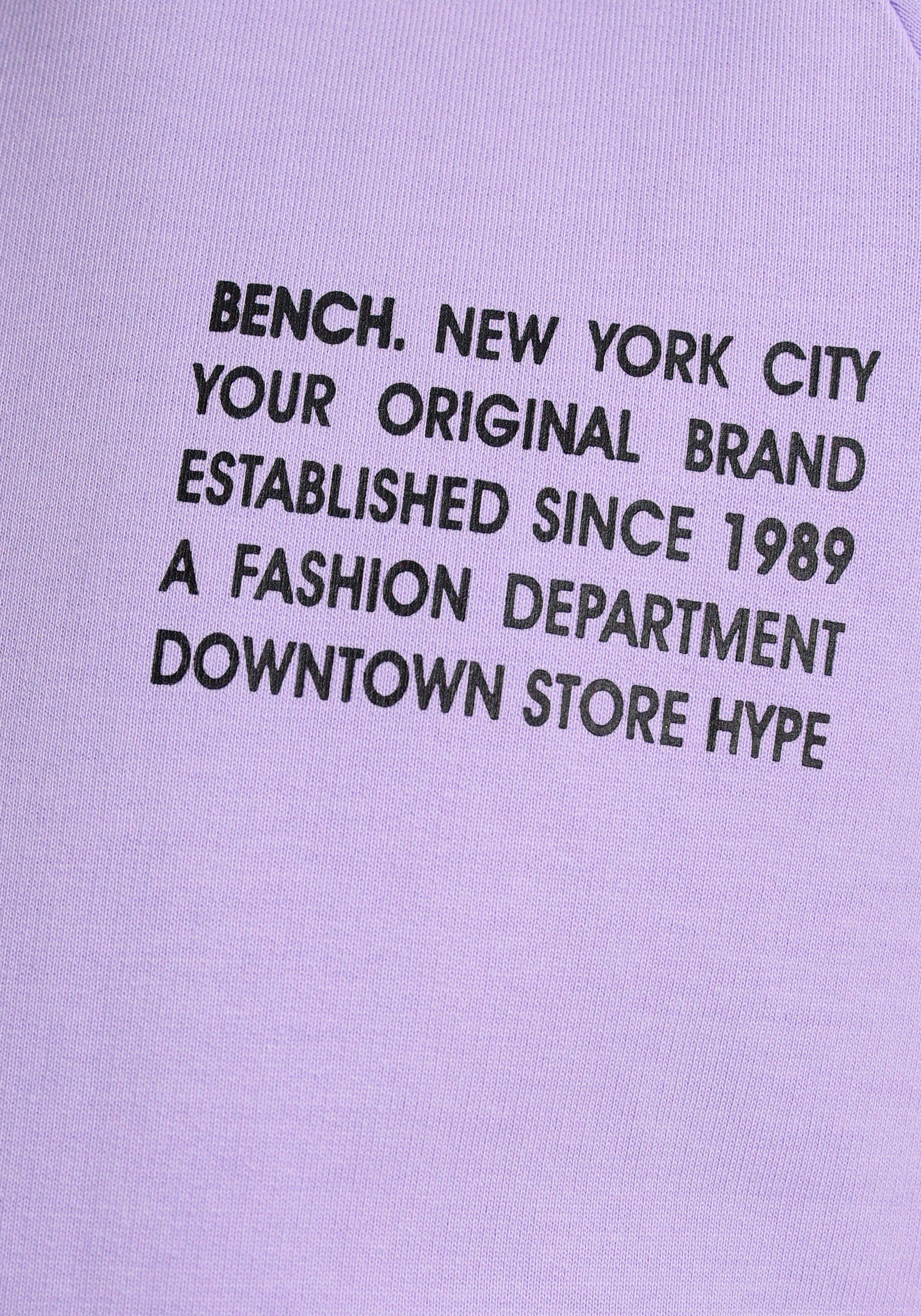Bench. Kapuzenshirt mit Raglanärmeln