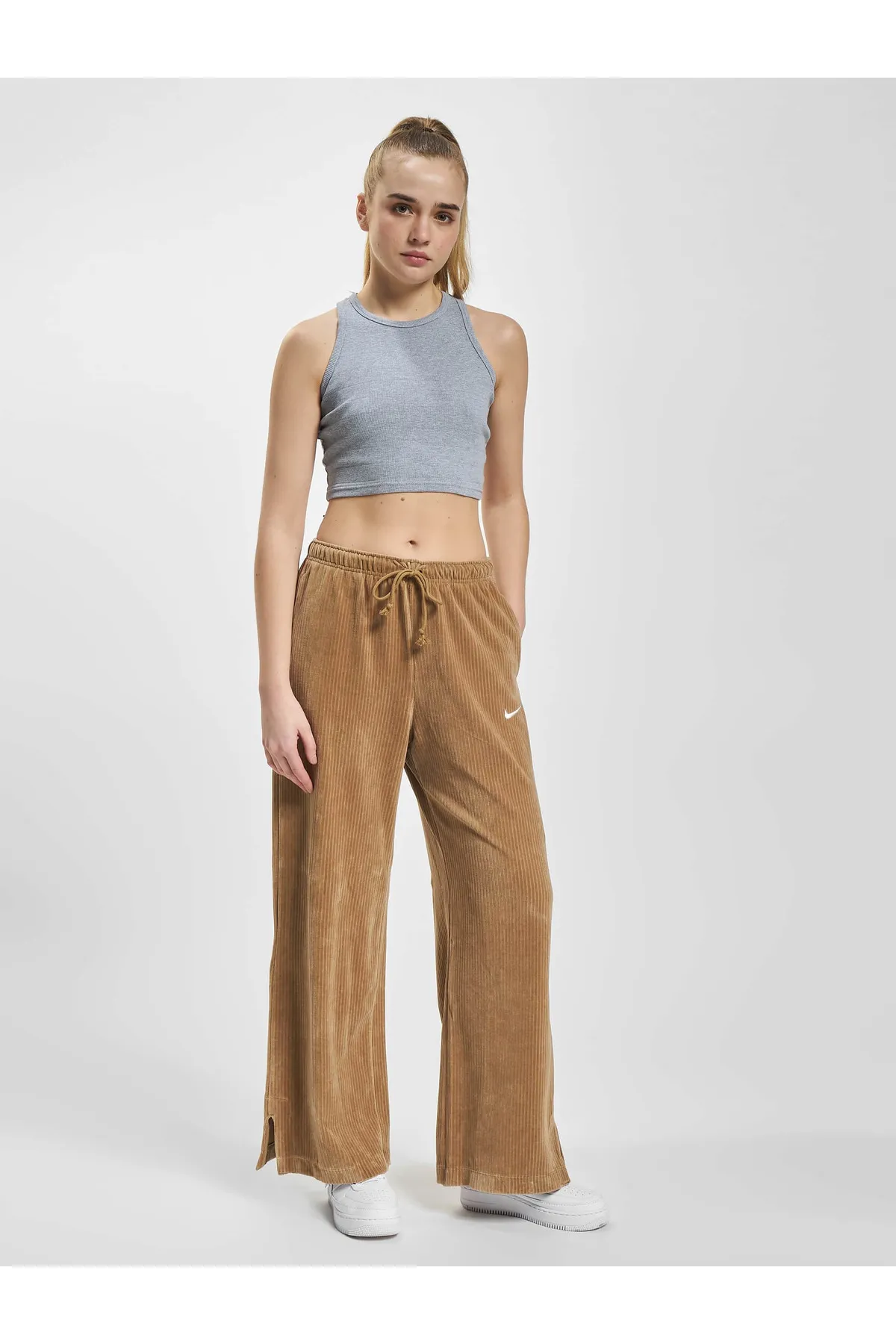 Nike  Jogginghose - Braun - Relaxed