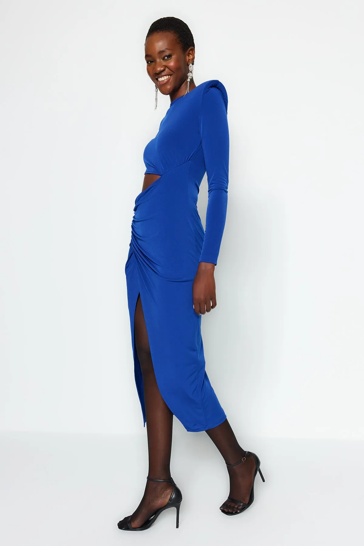 Trendyol Collection  Saks Cut-Out Detailliertes Gestricktes Abendkleid TPRAW23EL00272