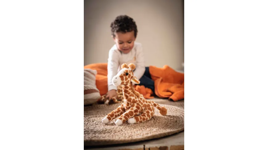 Steiff - Soft Cuddly Friends Gina Giraffe 25 cm