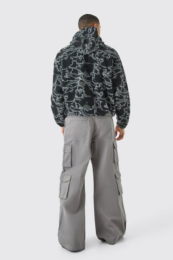Kastiger Oversize Borg-Hoodie mit Reißverschluss und abstraktem Print