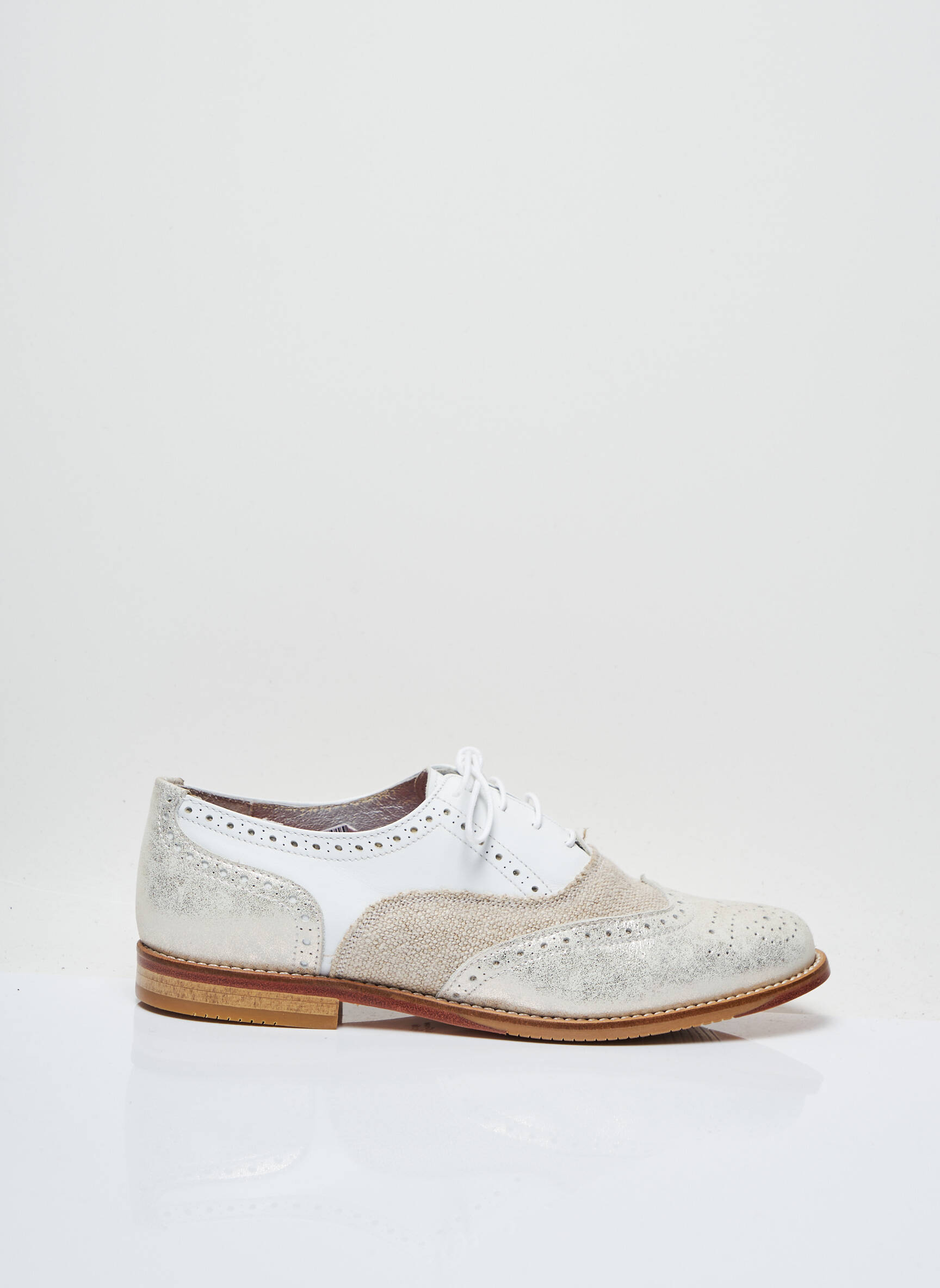 Luis Gonzalo Derby Femme couleur blanc