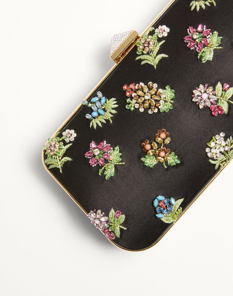 Carry Secrets Satin Minaudiere med Blomsterbroderi