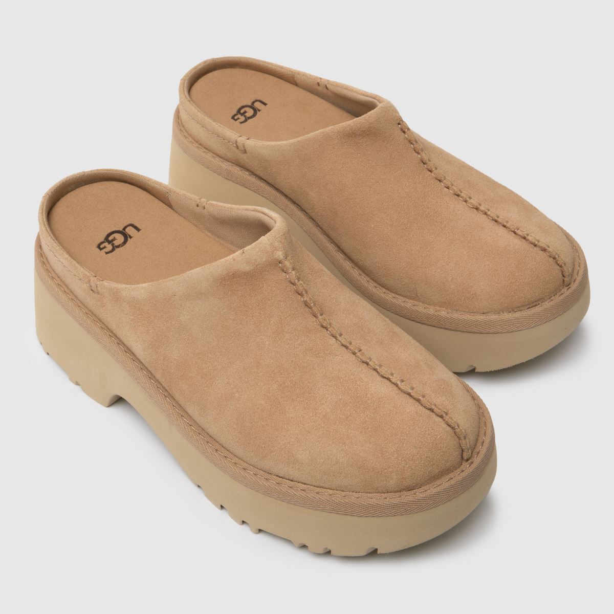 UGG New Heights klumpa szandál homokszínű