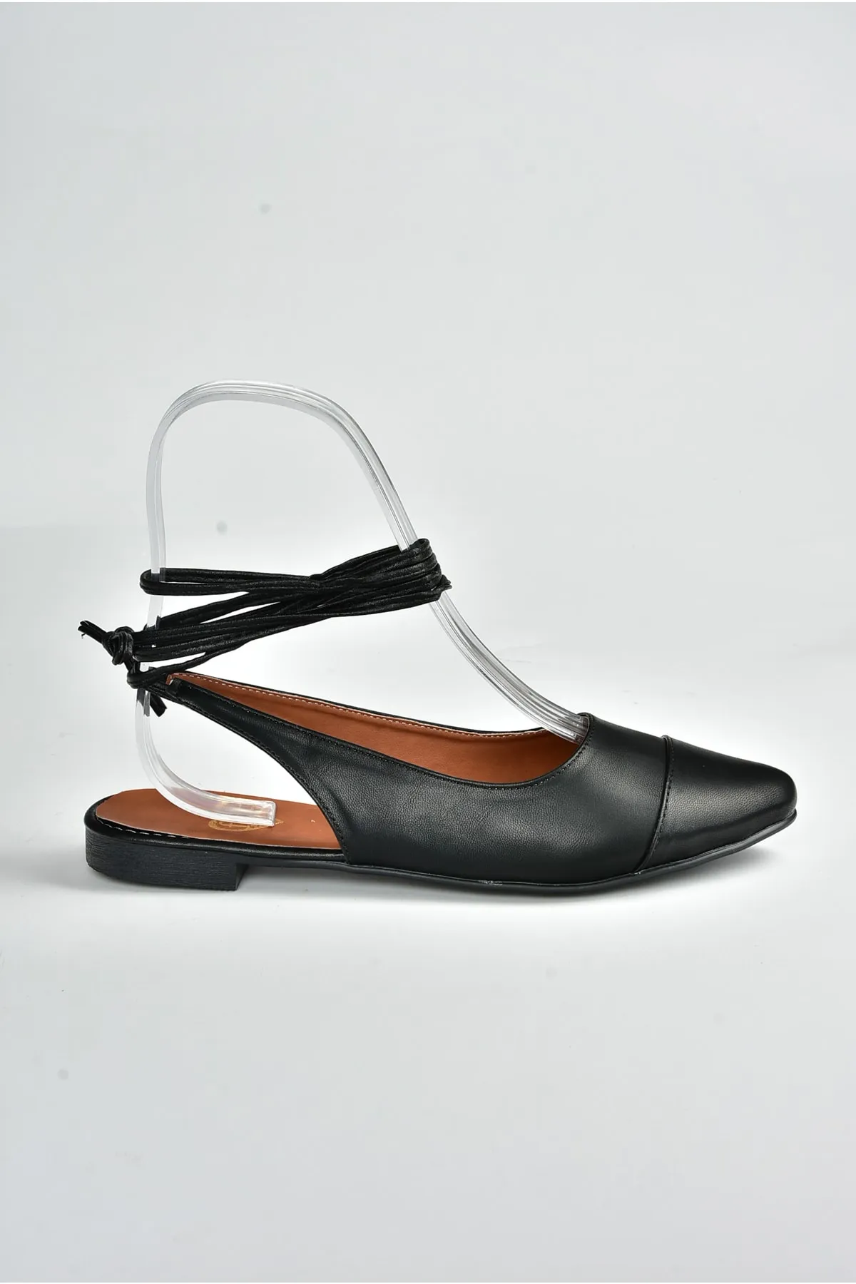 Fox Shoes  Schwarze Ballerina für Damen, Ballerina mit Knöchelriemen, M726890209