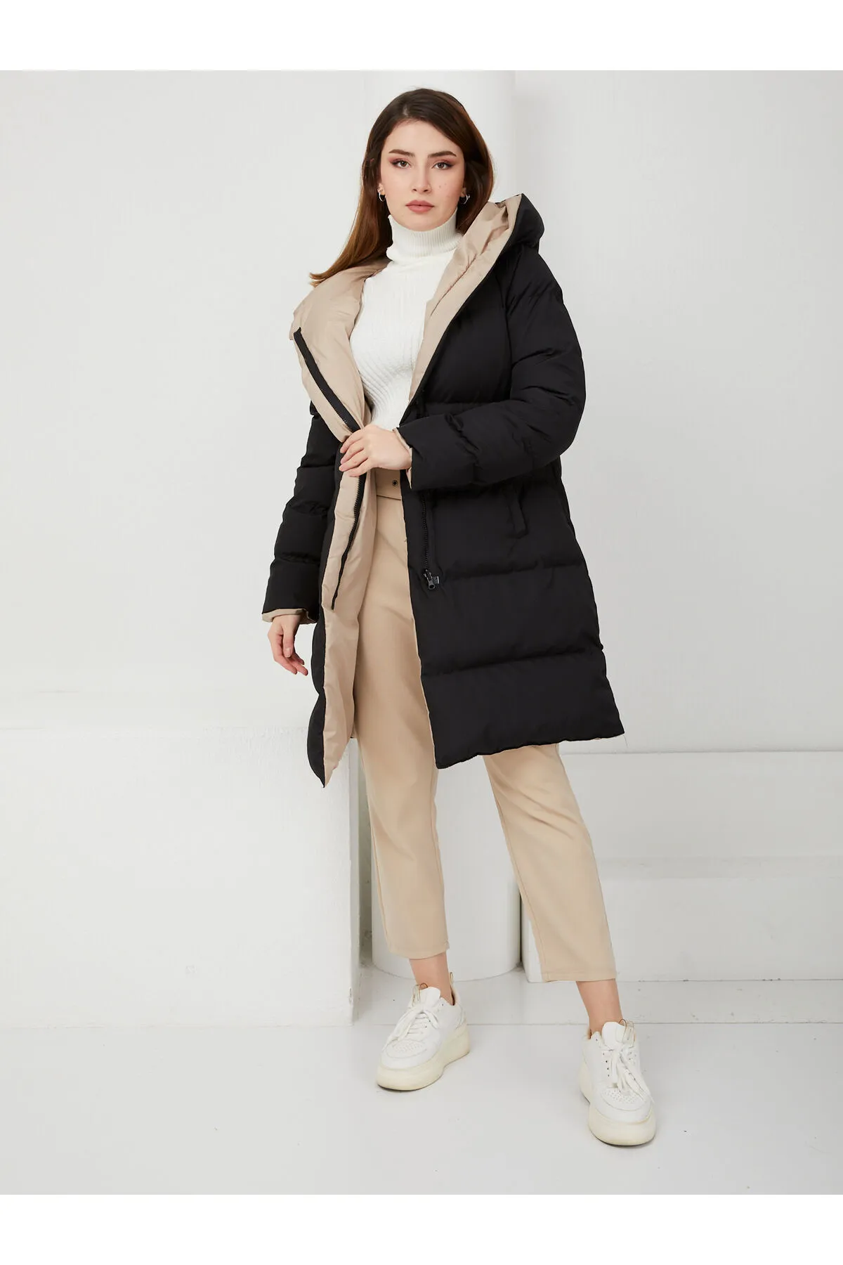 Olcay  Zweifarbige doppelseitige Pufferjacke mit Kapuze BLACK-STONE 5371