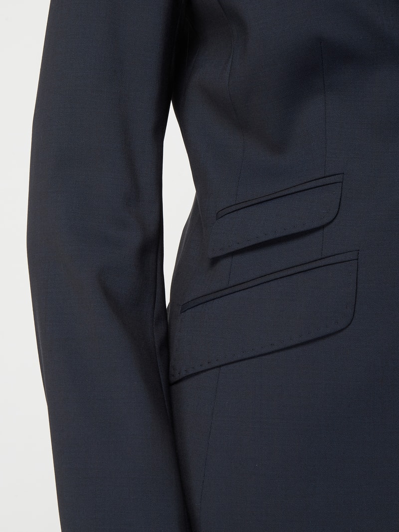 Blazer aus Schurwoll-Elasthan-Mix in marineblau