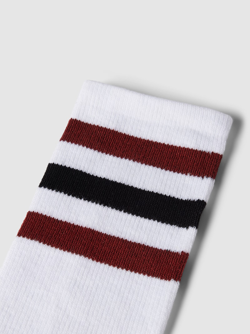 Socken mit Kontraststreifen Modell 'LUTAK' in dunkelrot