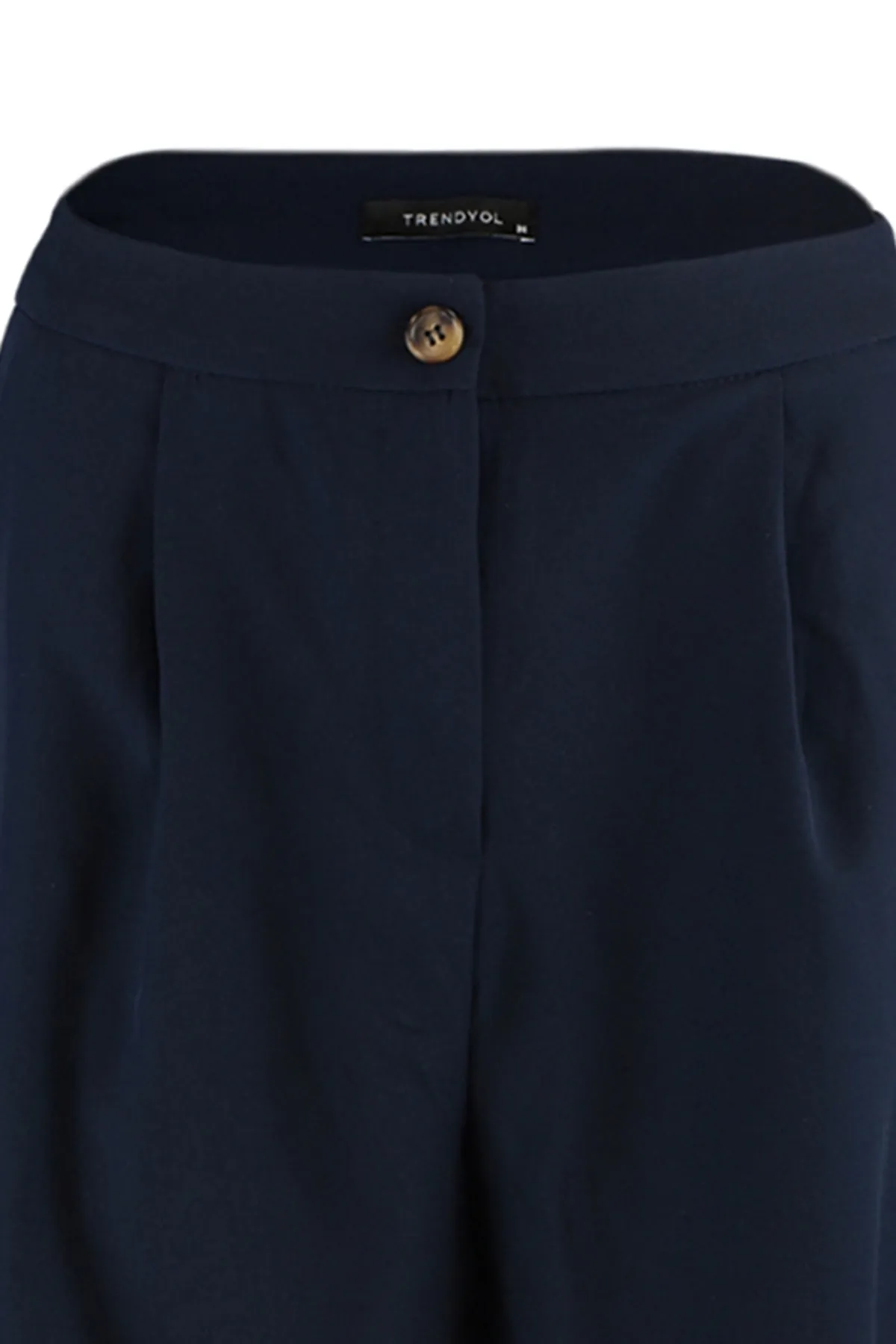Trendyol Collection  Marineblaue, gewebte Shorts mit normaler Passform und Taschen TWOSS19WX0108