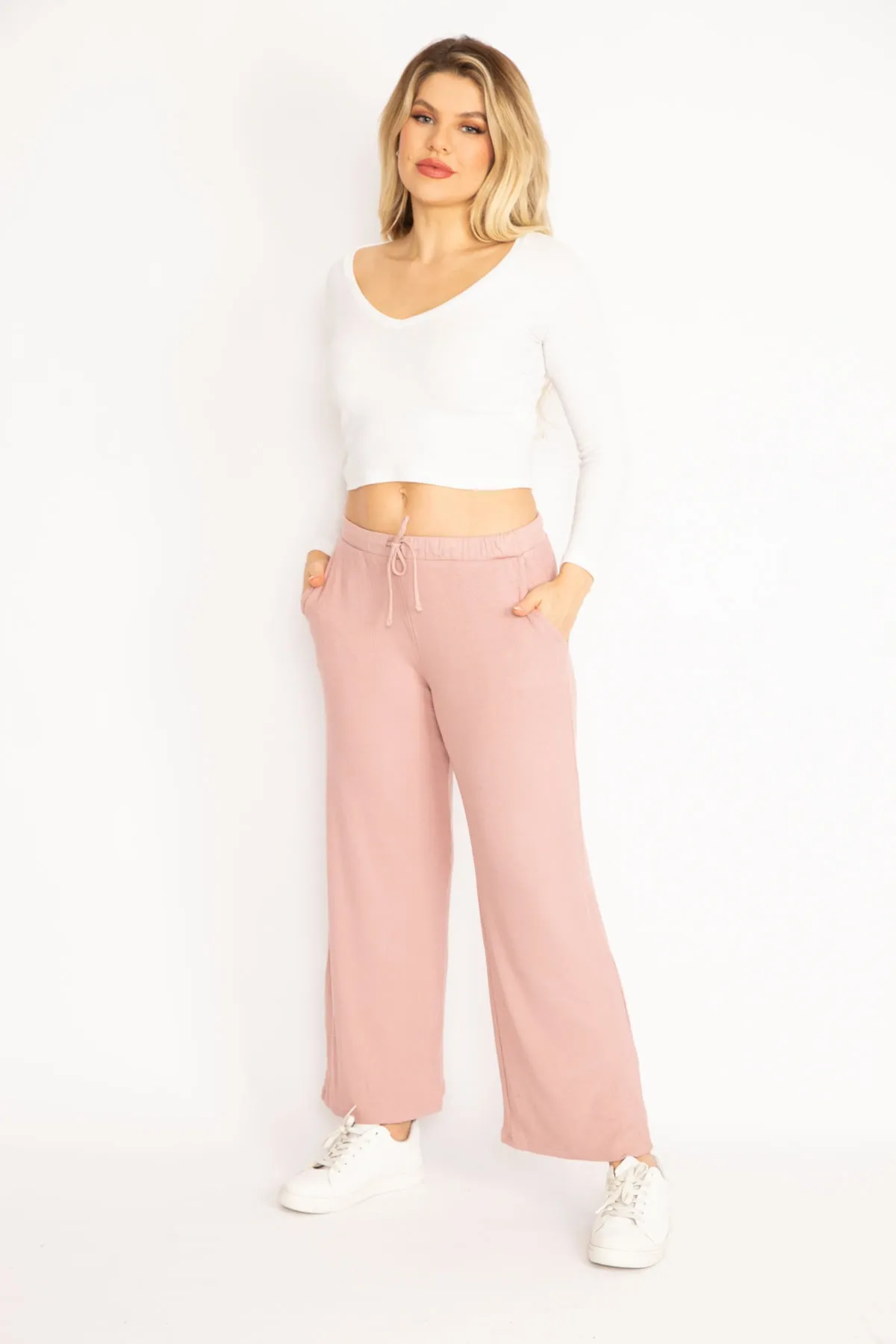 Şans  Große Damen-Hose mit selbstgestreifter Taille und Spitze in Pudergröße 65n35103